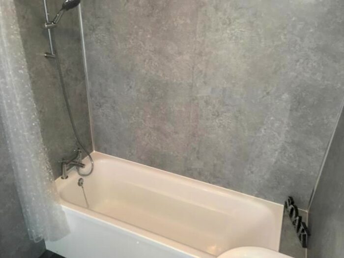 1 Bedroom Flat To Rent In Montgomery Street, Larkhall, ML9
