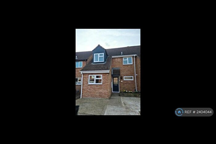 3 Bedroom End Of Terrace House To Rent In Jowitt Avenue, Kempston, Bedford, MK42