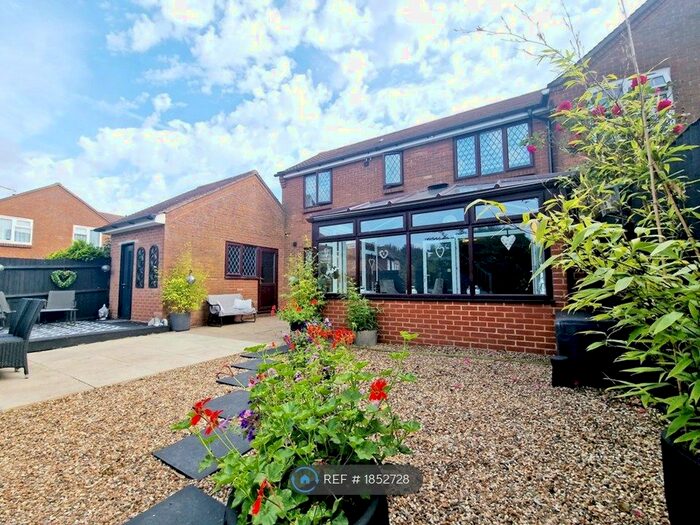 2 Bedroom Semi-Detached House To Rent In Mountview, Newington, Sittingbourne, ME9