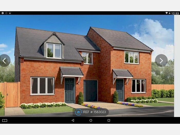 3 Bedroom Semi-Detached House To Rent In Henwood Close, Middleborough, TS5