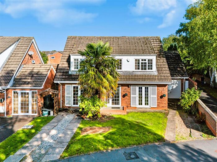 4 Bedroom Detached House For Sale In Stretton Road, Shirley, Solihull, B90