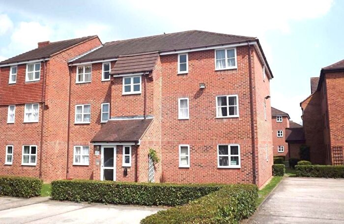 1 Bedroom Flat For Sale In Marmet Avenue, Letchworth Garden City, SG6