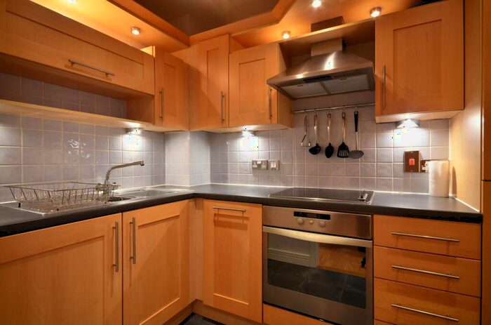 1 Bedroom Flat To Rent In Central House, Stratford, London, E15