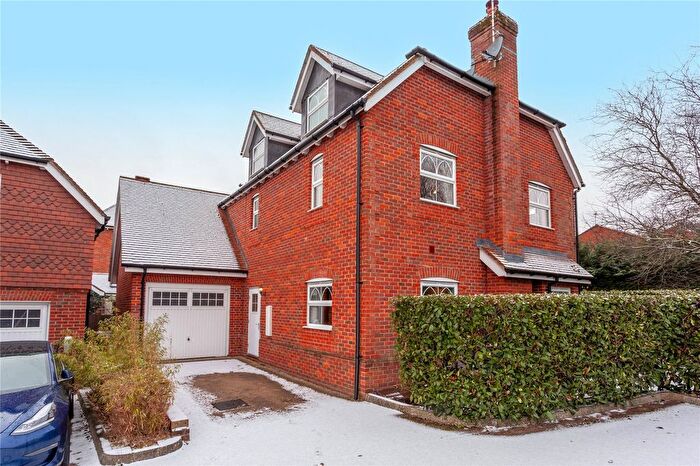 5 Bedroom Detached House For Sale In Wycombe Road, Marlow, Buckinghamshire, SL7