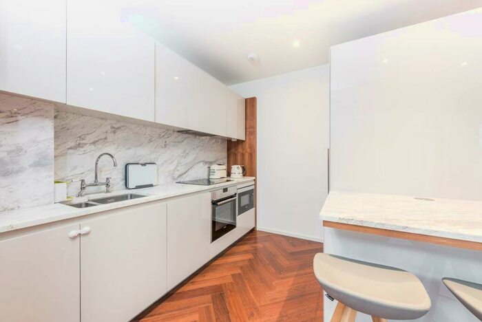 2 Bedroom Flat To Rent In Embassy Gardens, Nine Elms, London, SW11