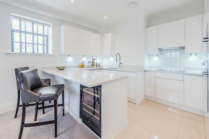 2 Bedroom Flat To Rent In Rainville Road, London, W6