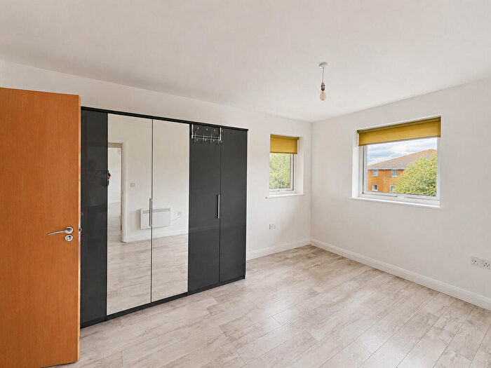 2 Bedroom Apartment To Rent In Manning Gardens, Croydon, CR0