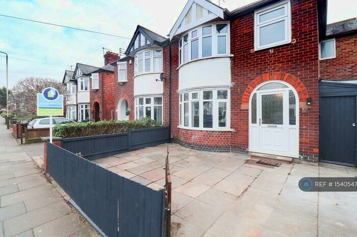 3 Bedroom Semi-Detached House To Rent In Queens Road, Leicester, LE2