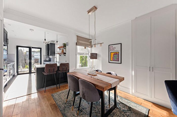 3 Bedroom Terraced House For Sale In Cranbrook Road, Thornton Heath, CR7