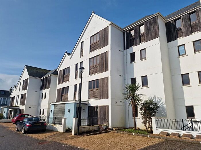 2 Bedroom Flat To Rent In Tower Road, Newquay, TR7