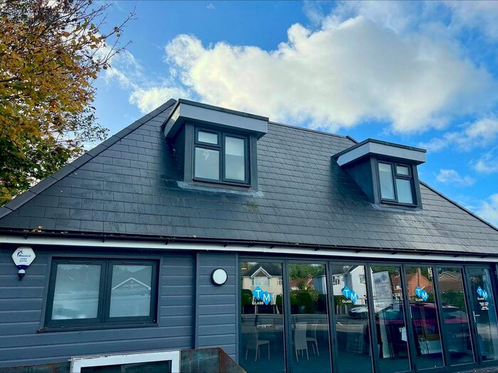 2 Bedroom Flat To Rent In Wimborne Road West, Wimborne, BH21