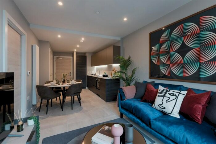 1 Bedroom Apartment To Rent In Quarry Hill, Leeds, LS2