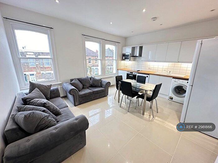 3 Bedroom Flat To Rent In Selsdon Rd, W Norwood, Tulse Hill, Brixton, Streatham, Herne Hill, SE27