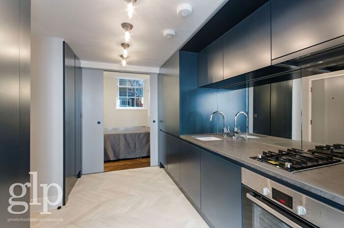 1 Bedroom Flat To Rent In Old Compton Street, Soho, W1D