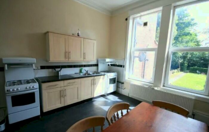 7 Bedroom Terraced House To Rent In Richmond Road, Leeds, West Yorkshire, LS6