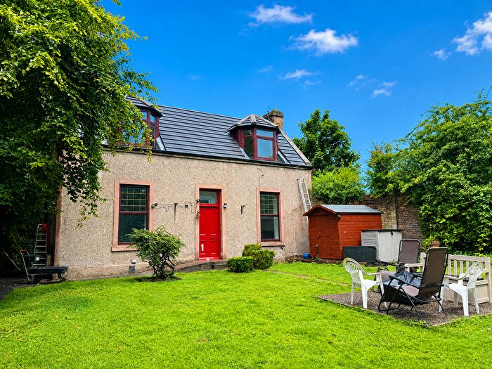 2 Bedroom Detached House For Sale In Glasgow Road, Glasgow, G72