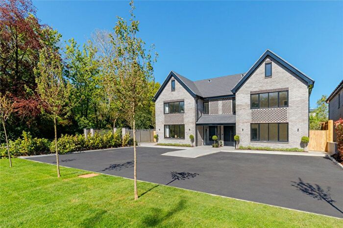 5 Bedroom Semi-detached House For Sale In Watford Road, Radlett, Hertfordshire, WD7