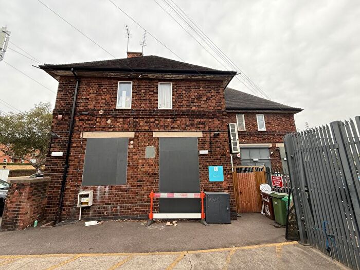 2 Bedroom Flat For Sale In Arnold Road, Nottingham, Nottinghamshire, NG5