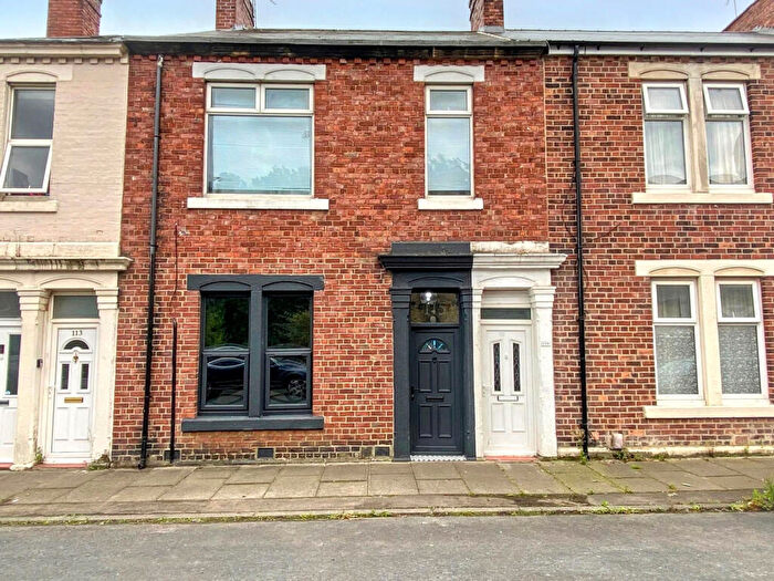 2 Bedroom Flat For Sale In George Street, Willing Quay, Wallsend, Tyne And Wear, NE28
