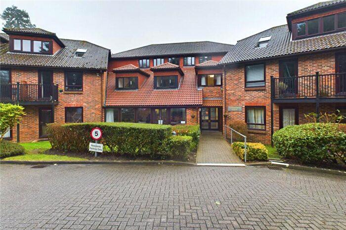 1 Bedroom Apartment For Sale In Ashdown Gate, London Road, East Grinstead, West Sussex, RH19