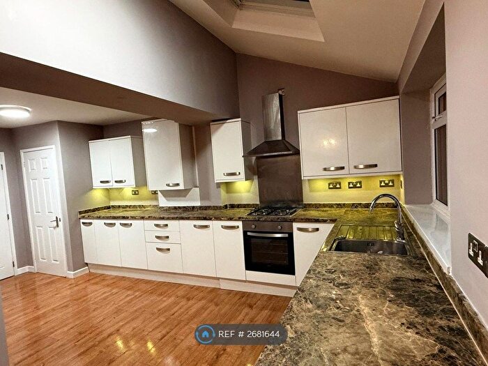 3 Bedroom Semi Detached House To Rent In Berwyn Avenue, Coventry, CV6