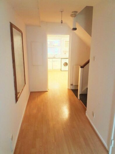 4 Bedroom End Of Terrace House To Rent In Chicksand Street, London, E1