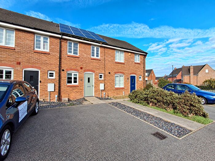 2 Bedroom Terraced House For Sale In Chepstow Drive, Bourne, PE10