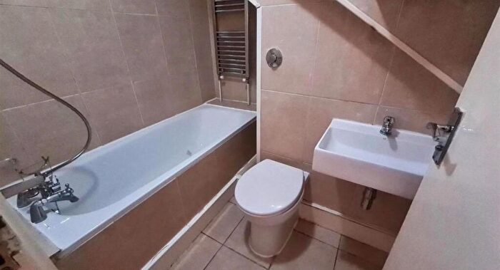 3 Bedroom Flat To Rent In Hornsey Lane Gardens, Hornsey, N6