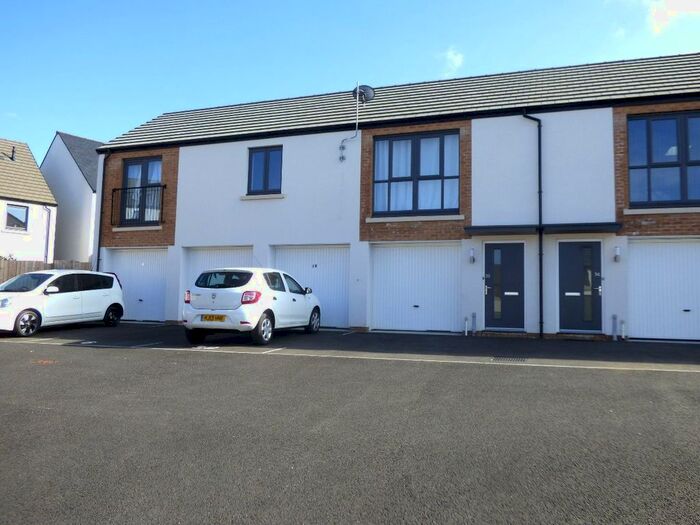 2 Bedroom Flat To Rent In Kellands Lane, Okehampton, EX20