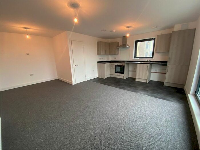 1 Bedroom Flat To Rent In Heathrow Gateway, Langley, Berkshire SL3