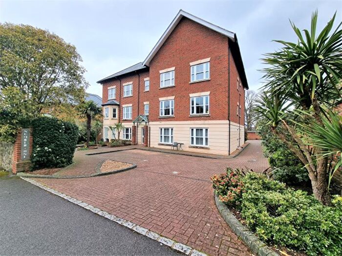 2 Bedroom Apartment To Rent In Albury Road, Guildford, GU1