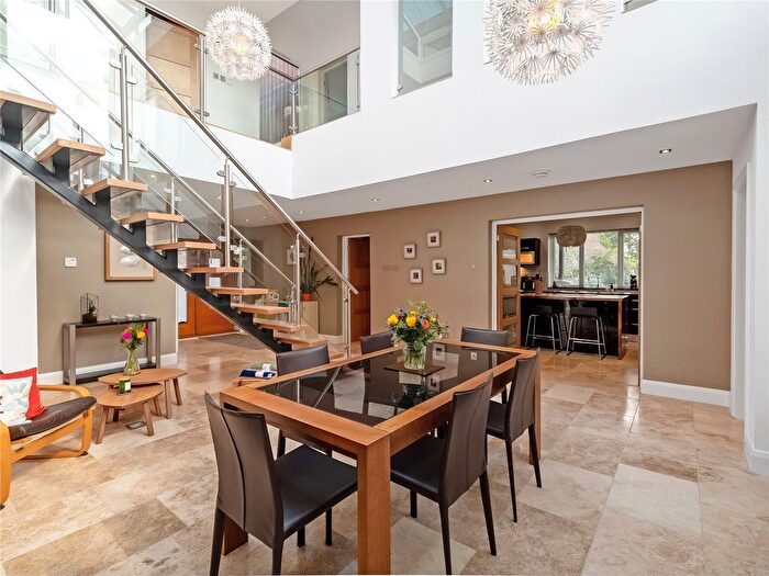 7 Bedroom Detached House For Sale In Newbury Road, Headley, Thatcham, RG19