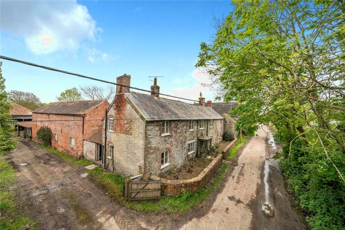 4 Bedroom Detached House For Sale In Lower Farm, Limington, Yeovil, BA22