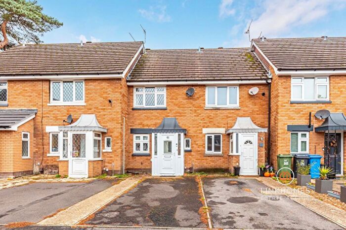 2 Bedroom Terraced House For Sale In Goldfinch Road, Poole, BH17
