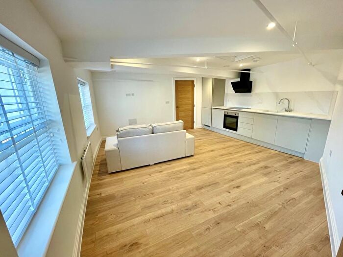 1 Bedroom Flat To Rent In Market Place, Reading, RG1