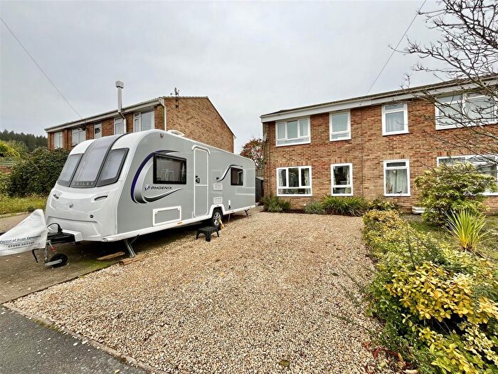 3 Bedroom Semi-Detached House For Sale In Crooked End Place, Ruardean, GL17
