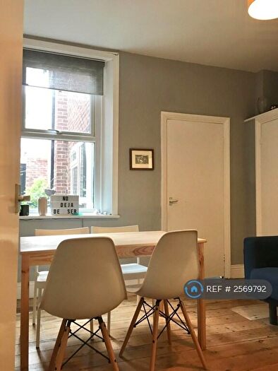 2 Bedroom Flat To Rent In Chippendale Place, Newcastle Upon Tyne, NE2