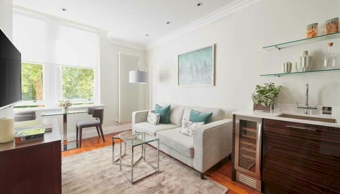 1 Bedroom Flat To Rent In Kensington Garden Square, Bayswater, W2
