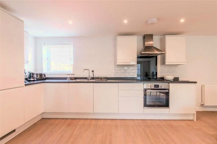 2 Bedroom Flat For Sale In Highmarsh Crescent, Manchester, M20