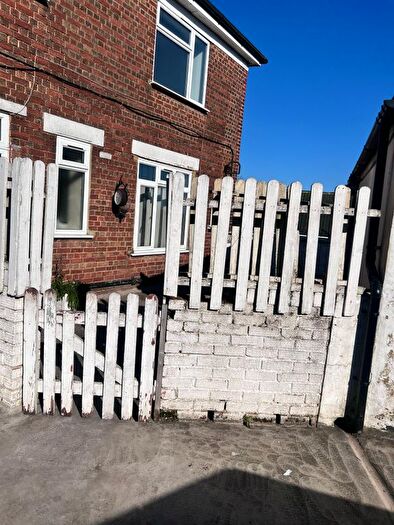 1 Bedroom Flat To Rent In Oakdale Avenue, Northwood Hills, HA6