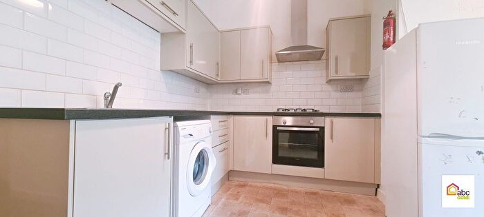 1 Bedroom Flat To Rent In Wellwood Road, Goodmayes, Essex, Uk, IG3