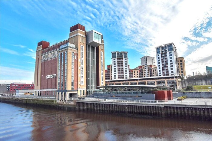 2 Bedroom Flat For Sale In Baltic Quay, Gateshead, Tyne And Wear, NE8