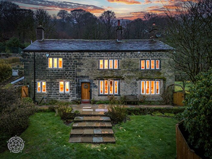 4 Bedroom Detached House For Sale In Cross Lane, Holcombe, Bury, Greater Manchester, BL8