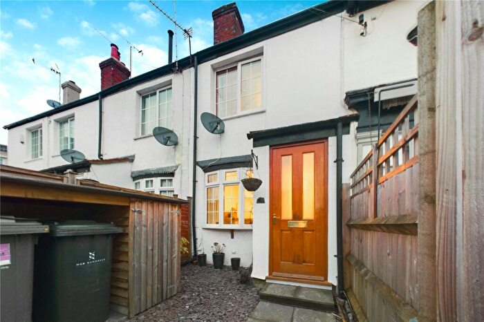 2 Bedroom Terraced House For Sale In Bath Road, Woolhampton, Reading, Berkshire, RG7