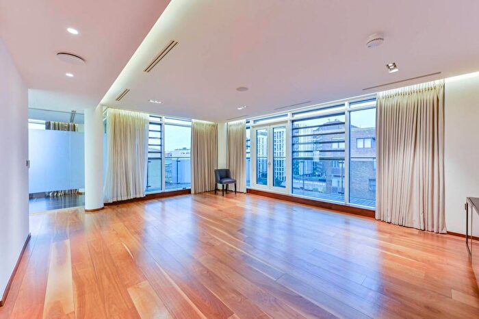 4 Bedroom Penthouse To Rent In Park Road, St John's Wood, London, NW8