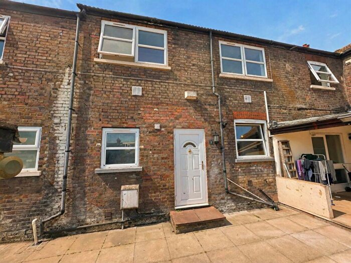 1 Bedroom Flat For Sale In Cowper Street, Luton, LU1