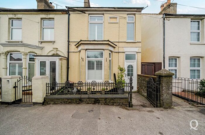 3 Bedroom End Terrace House For Sale In London Road, Teynham, Sittingbourne, Kent, ME9