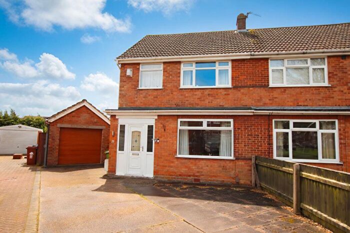 3 Bedroom Semi Detached House For Sale In Charles Avenue, New Waltham, DN36