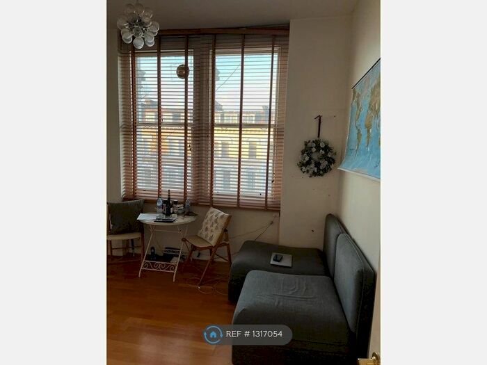 1 Bedroom Flat To Rent In Sinclair Road, London W14