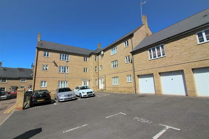 2 Bedroom Apartment To Rent In Wickham Crescent, Braintree, CM7